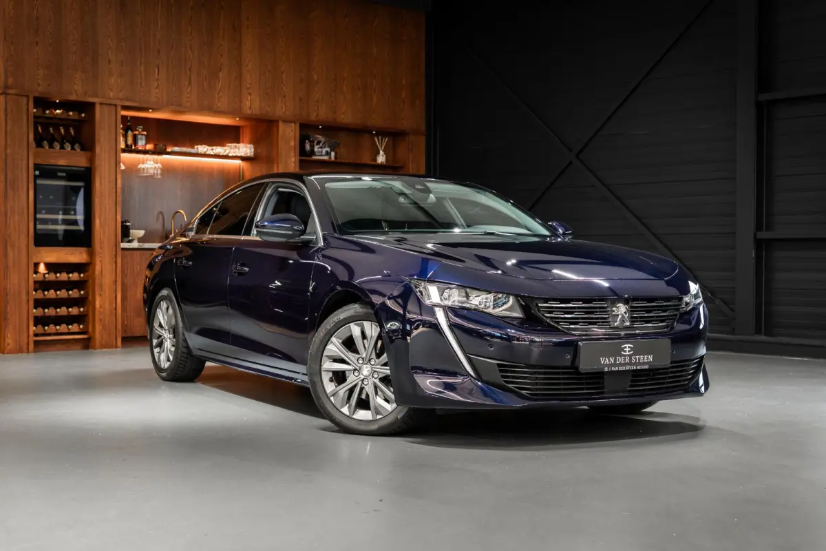 1.6 PureTech Blue Lease Allure