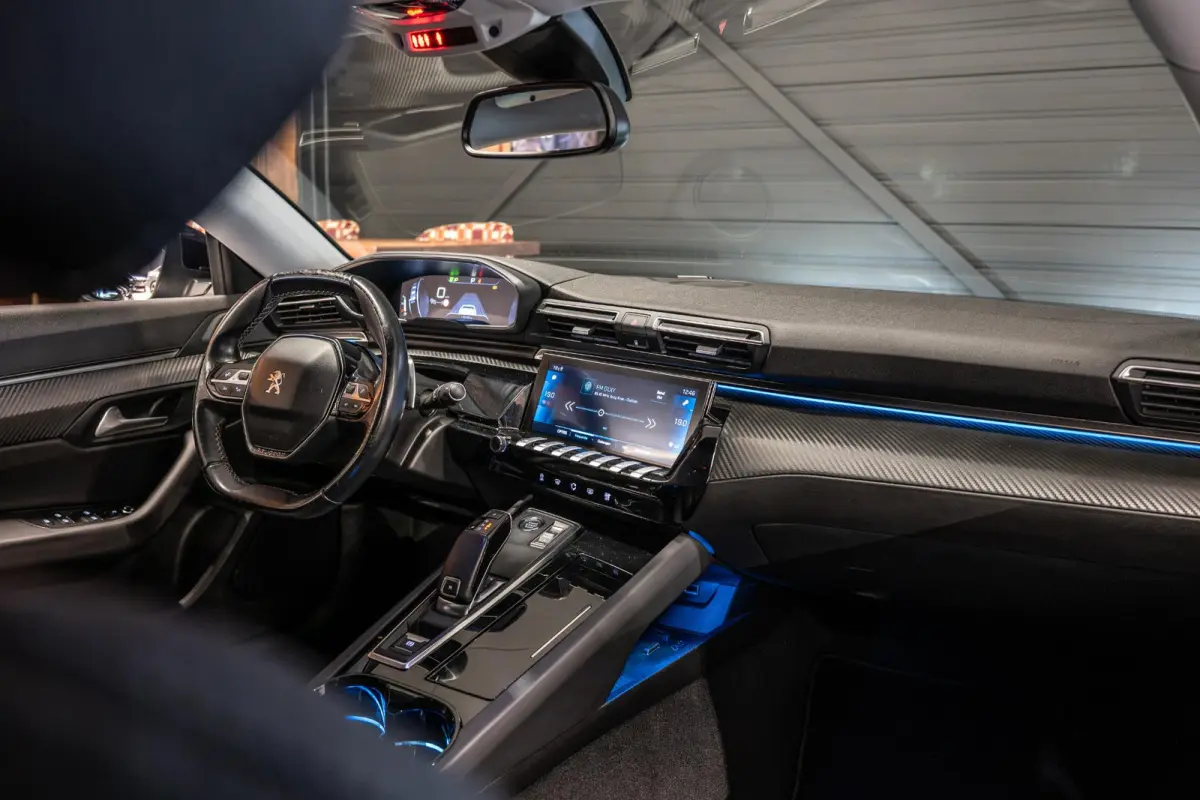 1.6 PureTech Blue Lease Allure