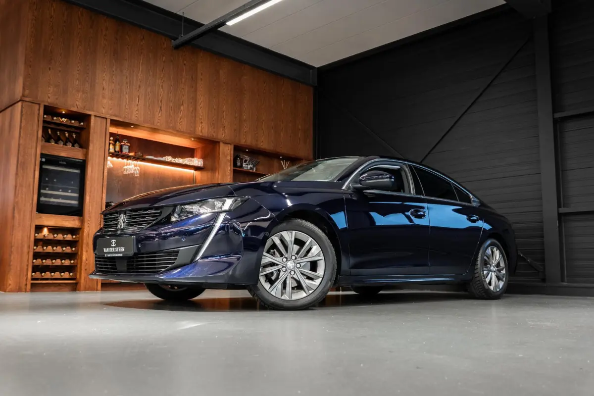 1.6 PureTech Blue Lease Allure