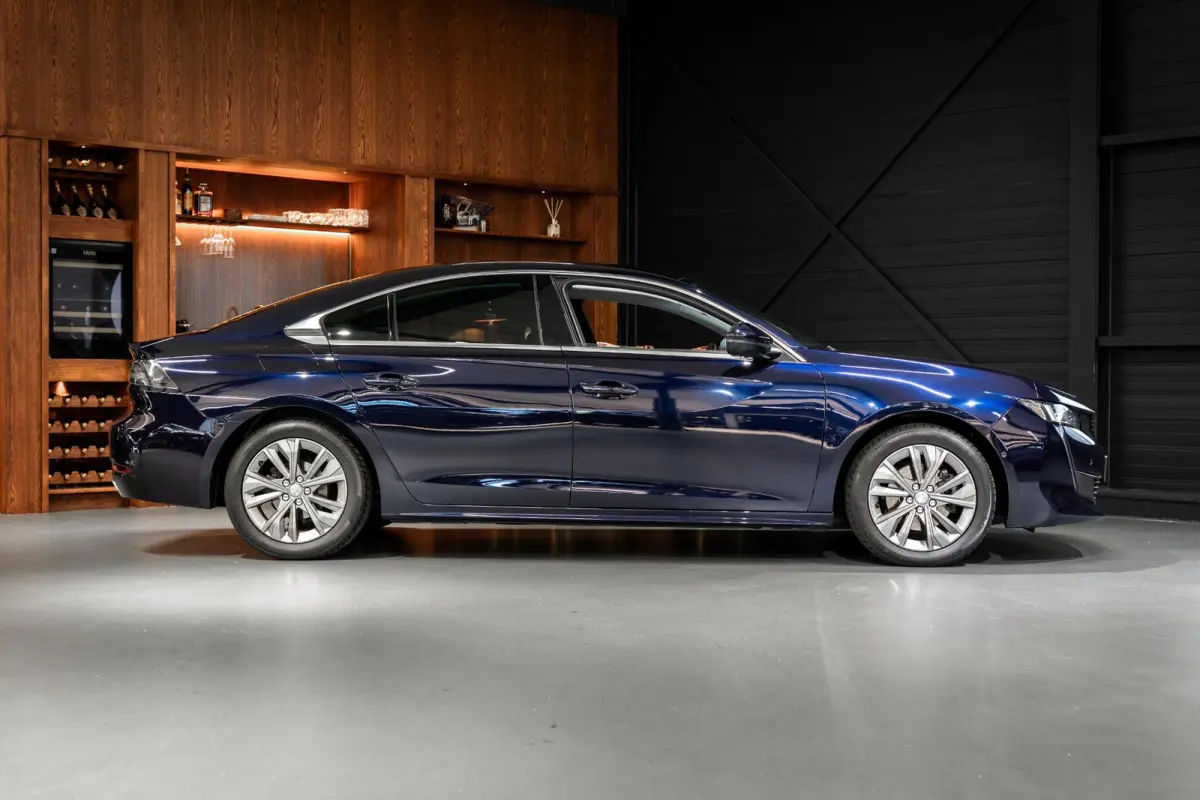 1.6 PureTech Blue Lease Allure
