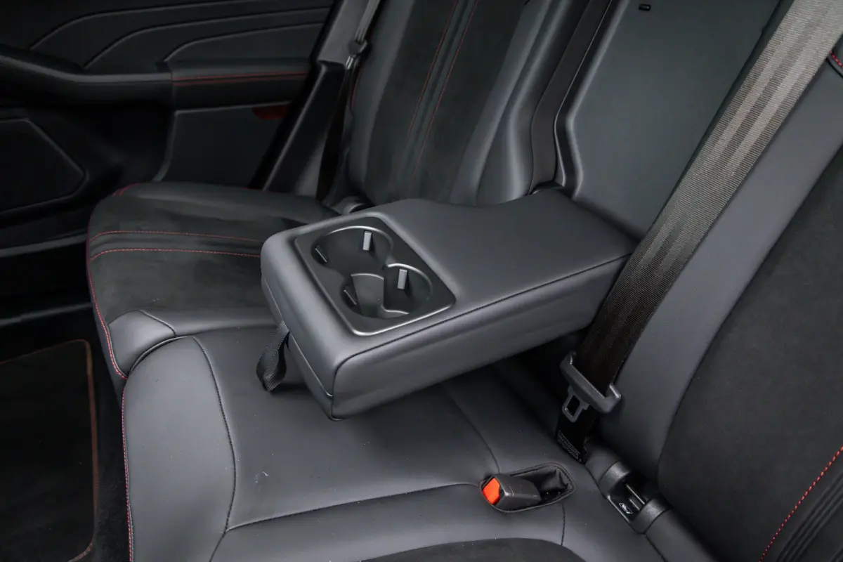 2.5 PHEV ST-Line X | Black-Pack | Trekhaak | Panoramadak | Matrix LED