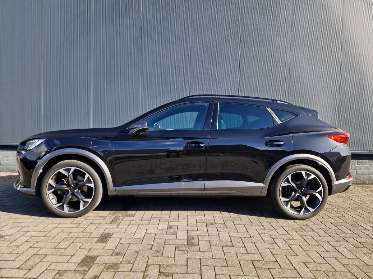 1.4 e-Hybrid VZ Performance 245PK