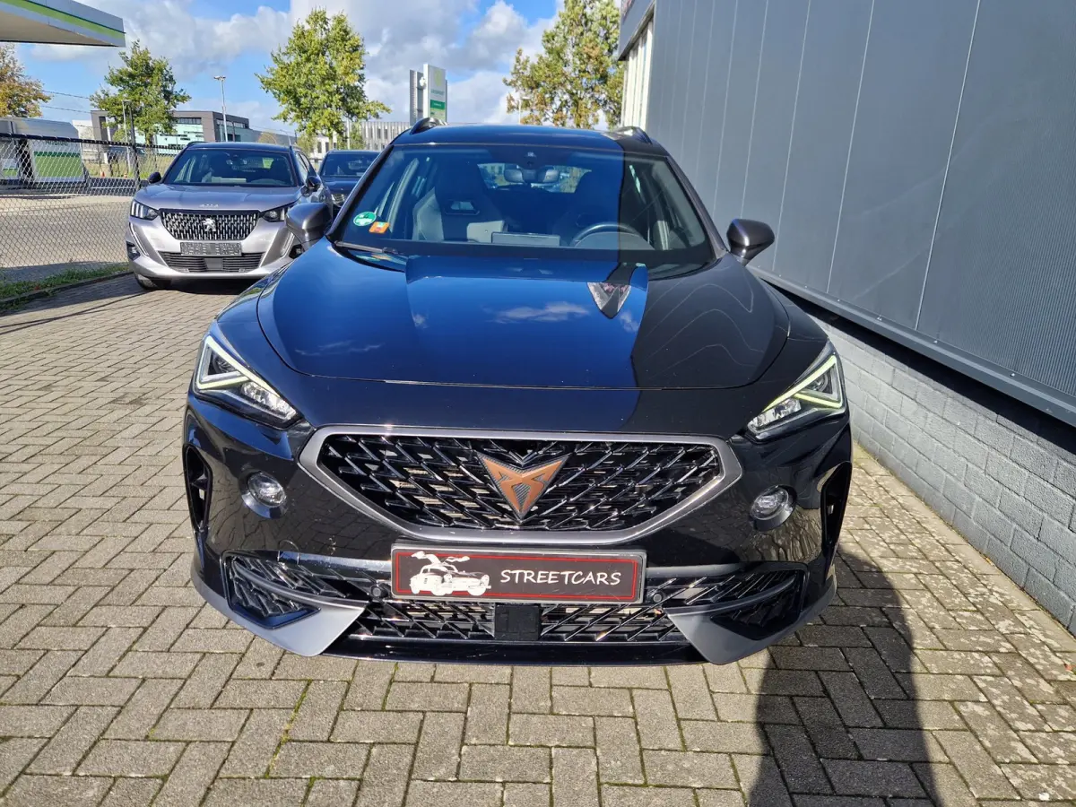 1.4 e-Hybrid VZ Performance 245PK