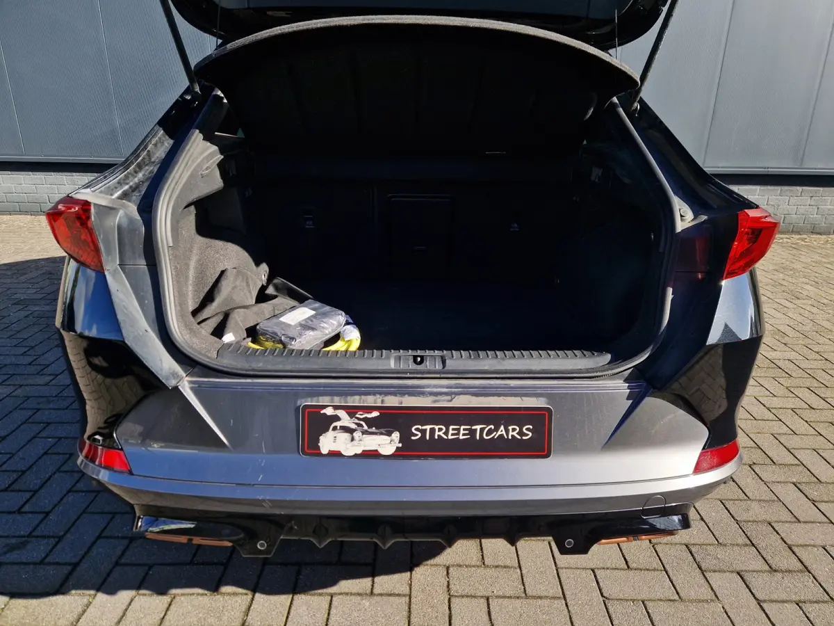 1.4 e-Hybrid VZ Performance 245PK