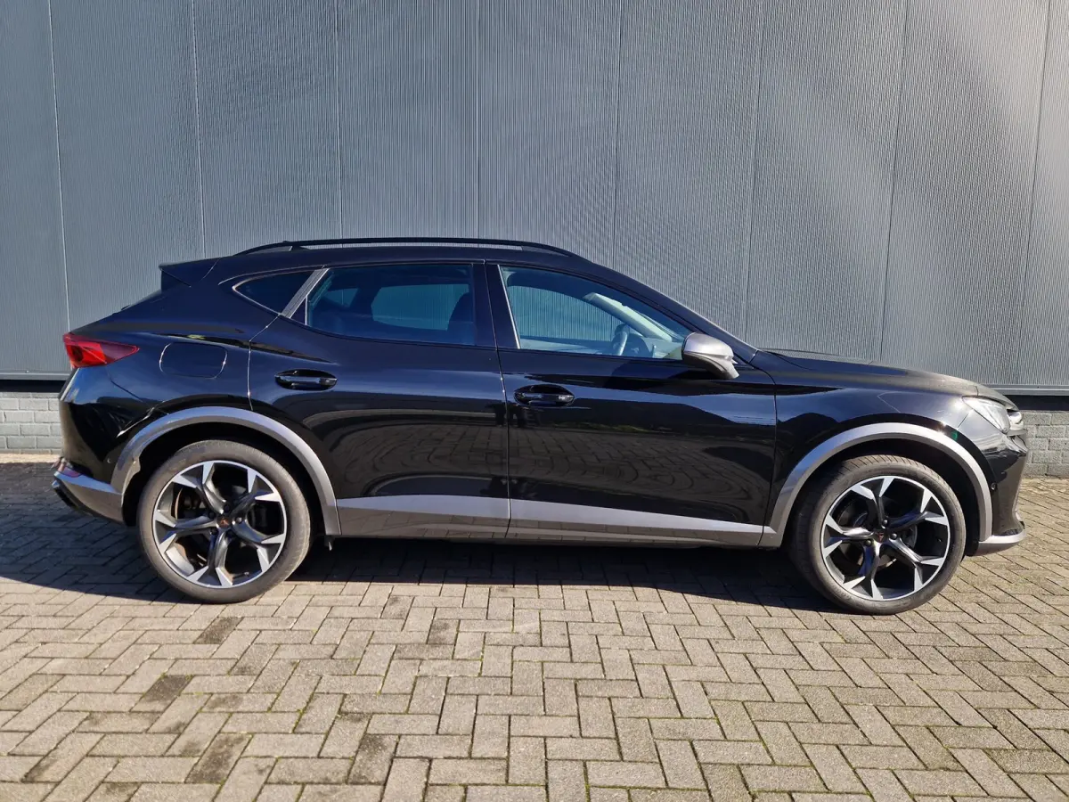 1.4 e-Hybrid VZ Performance 245PK