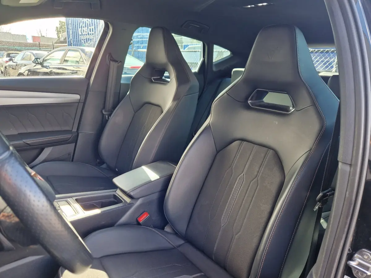 1.4 e-Hybrid VZ Performance 245PK