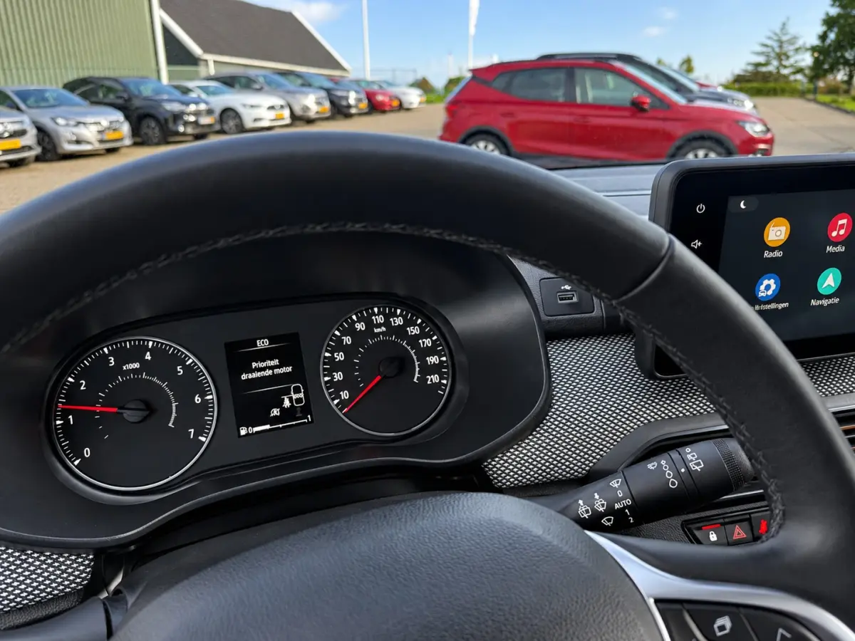 1.0 TCe 100 Bi-Fuel Comfort | Apple Carplay/Android | Camera | Navigatie | Parkeersensor | Led