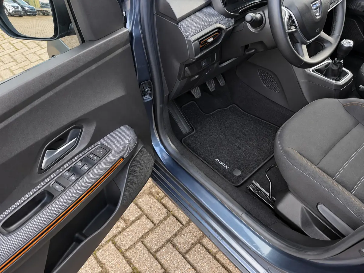 1.0 TCe 100 Bi-Fuel Comfort | Apple Carplay/Android | Camera | Navigatie | Parkeersensor | Led
