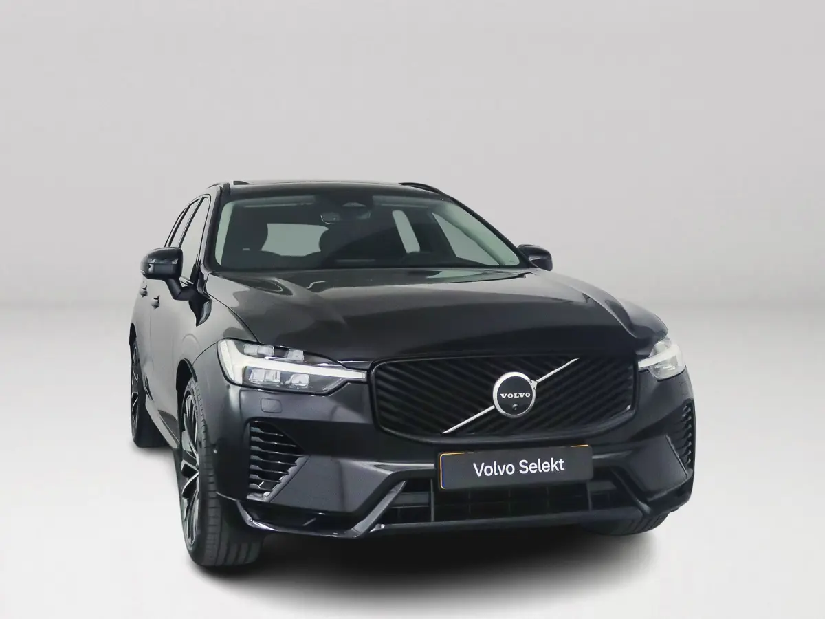 T6 Plug-in hybrid AWD Ultra Dark | Panoramadak | 360° camera | Head-up display | Luchtvering | Harman Kardon | Stoel- en stuurverwarming | Trekhaak