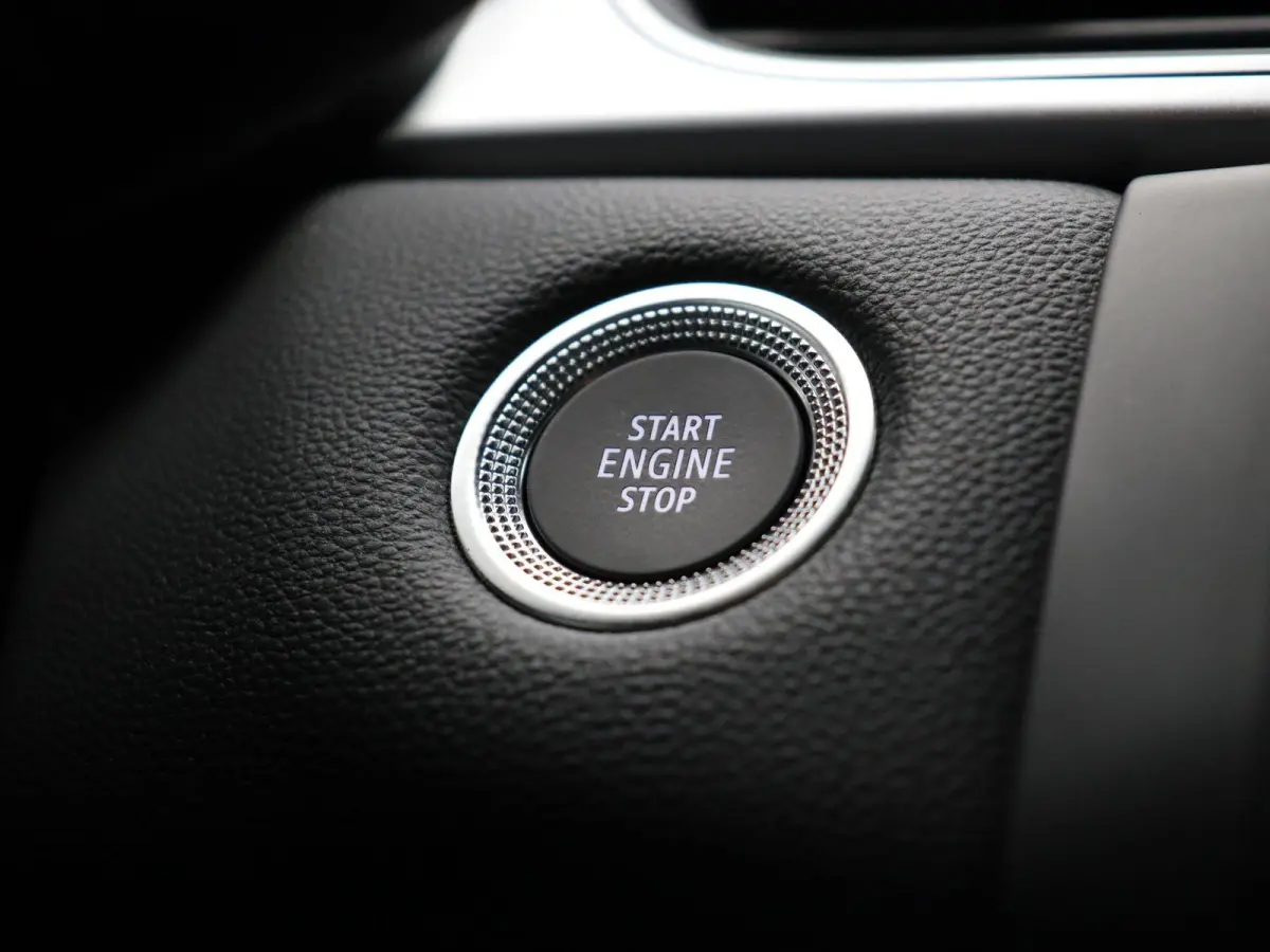 TCe 90 Techno | Navigatie | Achteruitrijcamera | Parkeersensoren voor en achter | Climate control |