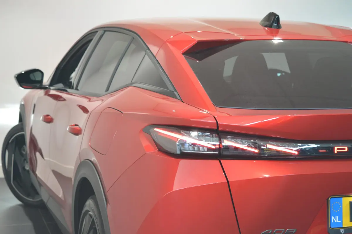 1.6 Plug-In Hybrid 240 GT Exclusive - RIJDEN DIRECT UIT VOORRAAD - LEDER - FULL OPTIONS!