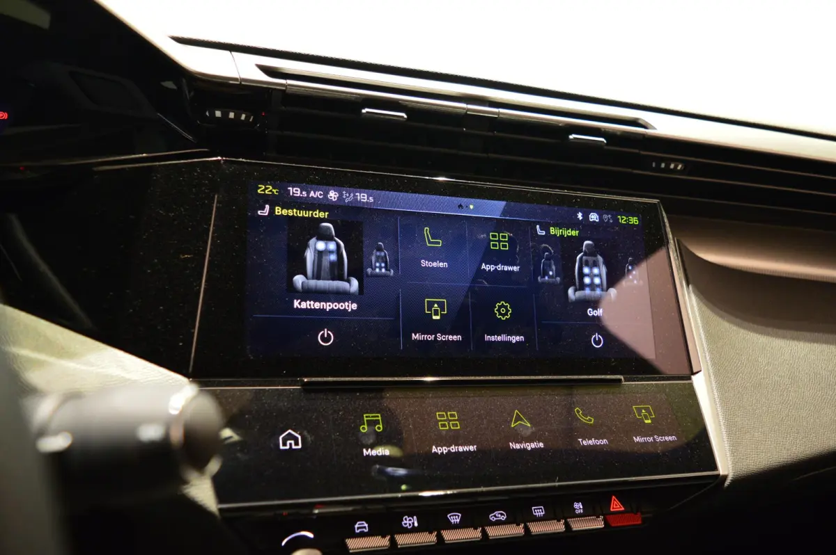 1.6 Plug-In Hybrid 240 GT Exclusive - RIJDEN DIRECT UIT VOORRAAD - LEDER - FULL OPTIONS!