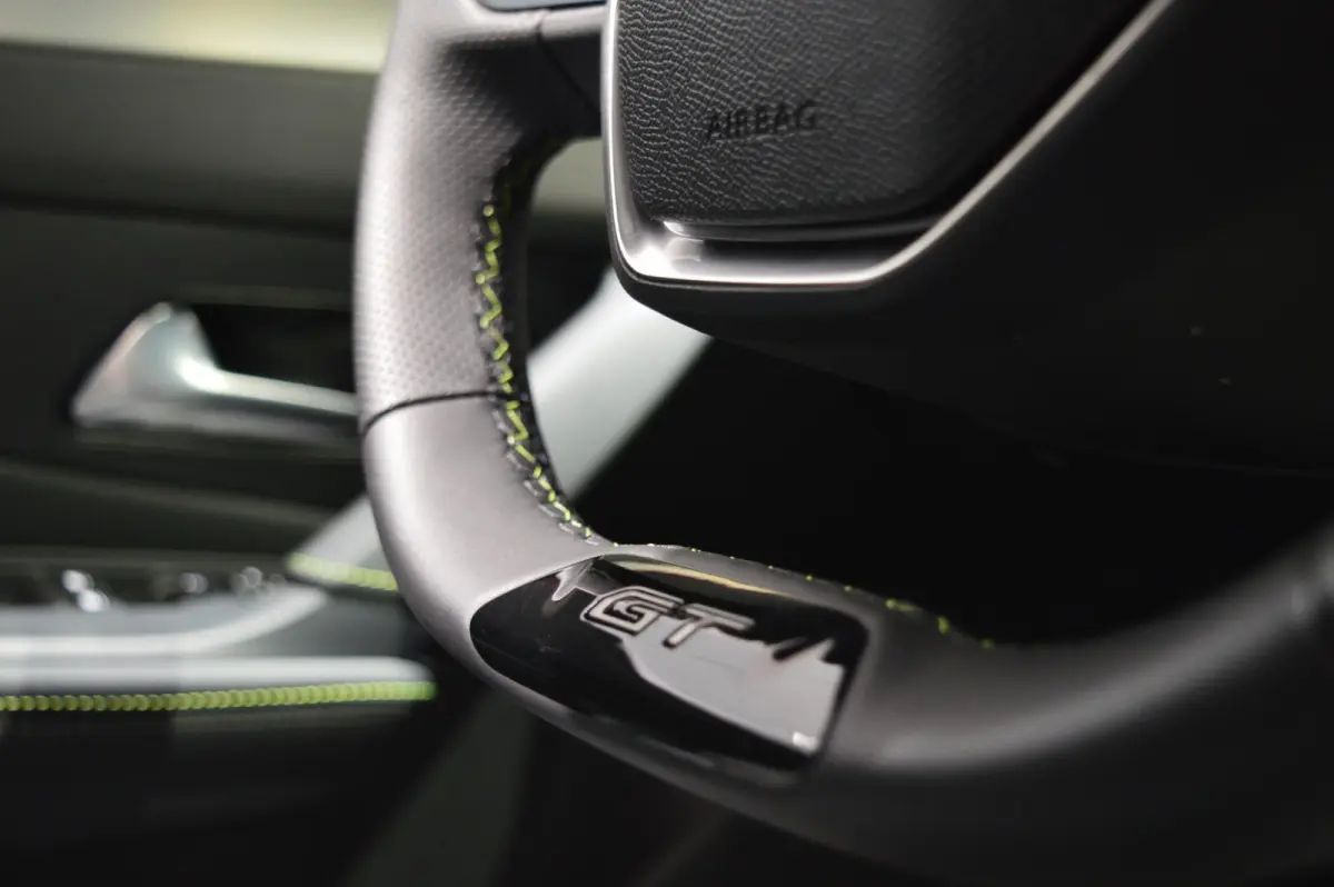 1.6 Plug-In Hybrid 240 GT Exclusive - RIJDEN DIRECT UIT VOORRAAD - LEDER - FULL OPTIONS!