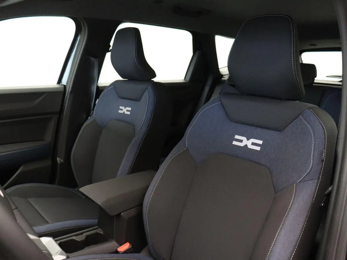 1.8 Hybrid 155pk Expression | Achteruitrijcamera | 17" lichtmetalen velgen | Apple carplay / Android auto | ACTIE 7 jaar Fabrieksgarantie! |