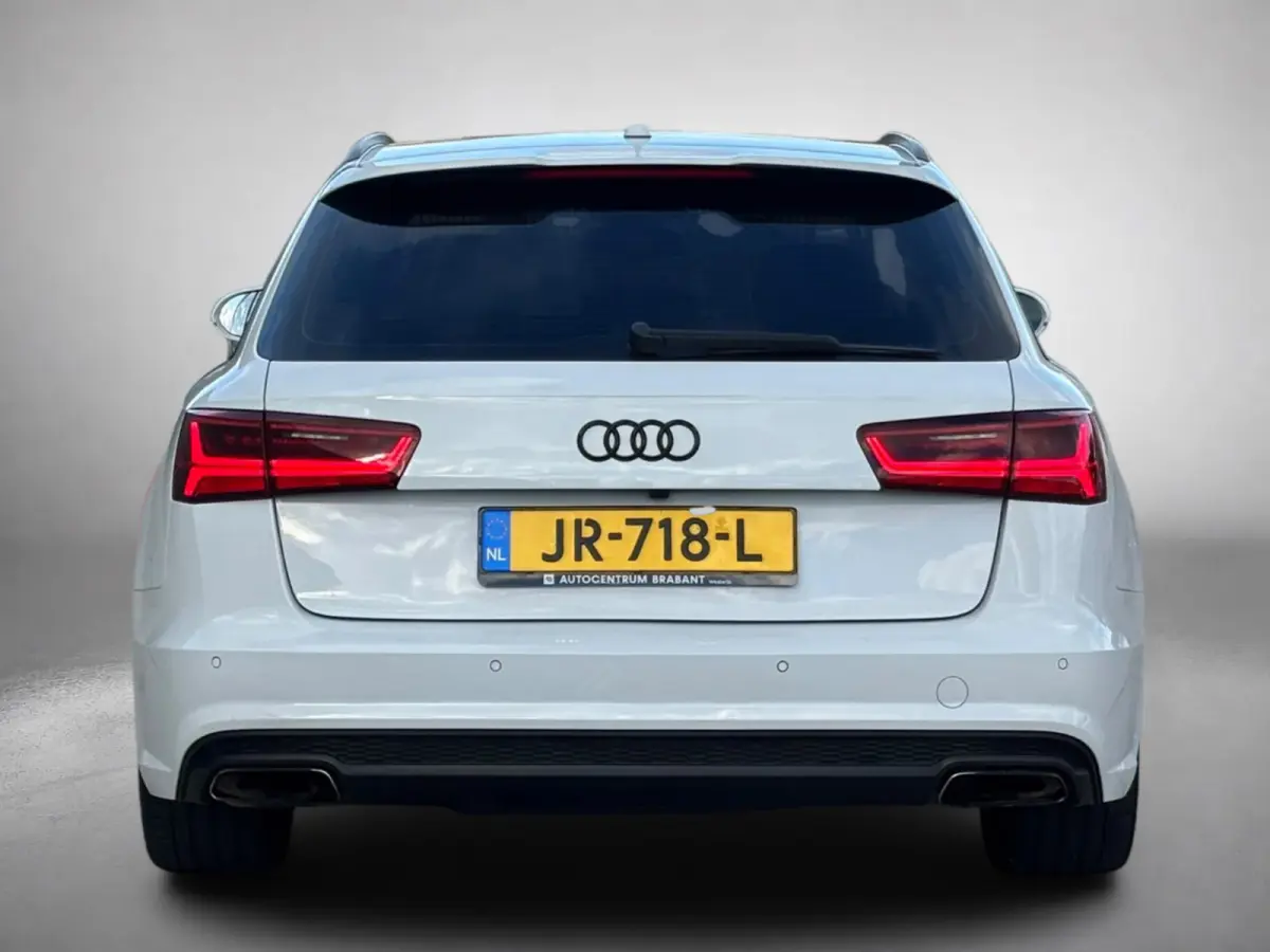2.0 TFSI quattro Adrenalin Sport(NL-auto, Goed OnderH, Navi, Camera, StoelV, PDC V+A, Climate Con, Etc)