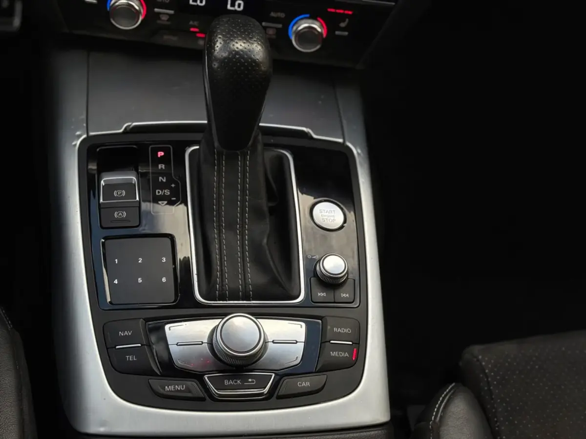 2.0 TFSI quattro Adrenalin Sport(NL-auto, Goed OnderH, Navi, Camera, StoelV, PDC V+A, Climate Con, Etc)