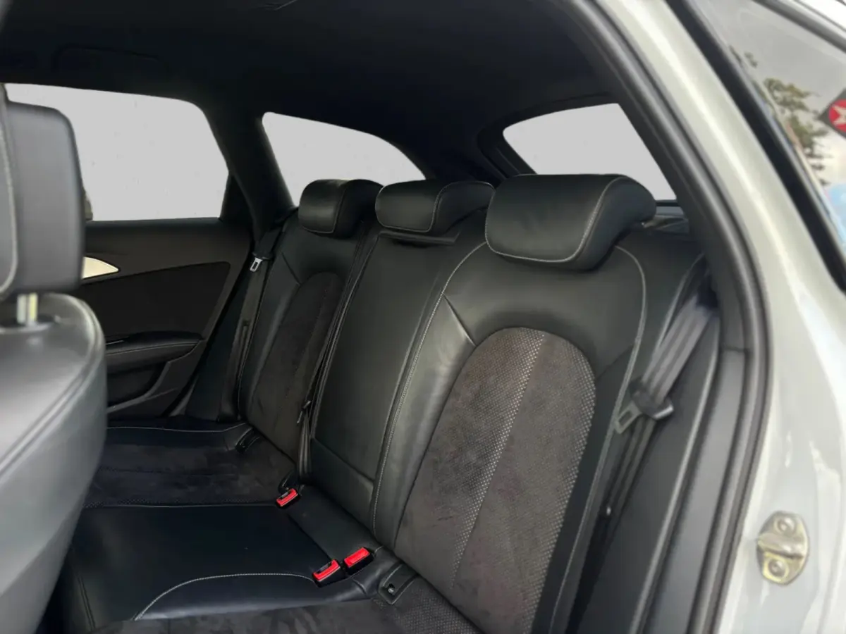 2.0 TFSI quattro Adrenalin Sport(NL-auto, Goed OnderH, Navi, Camera, StoelV, PDC V+A, Climate Con, Etc)