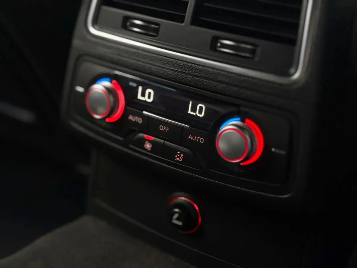 2.0 TFSI quattro Adrenalin Sport(NL-auto, Goed OnderH, Navi, Camera, StoelV, PDC V+A, Climate Con, Etc)