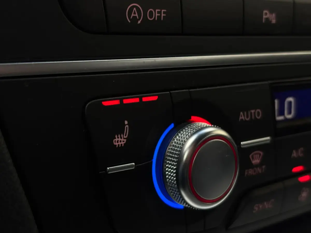 2.0 TFSI quattro Adrenalin Sport(NL-auto, Goed OnderH, Navi, Camera, StoelV, PDC V+A, Climate Con, Etc)