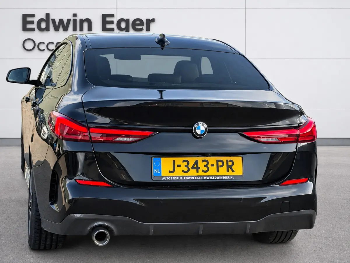 218i High Executive, M SPORT PAKKET | Apple Carplay/Android | Cruise control | Led | Climate contr. | Live Cockpit Plus