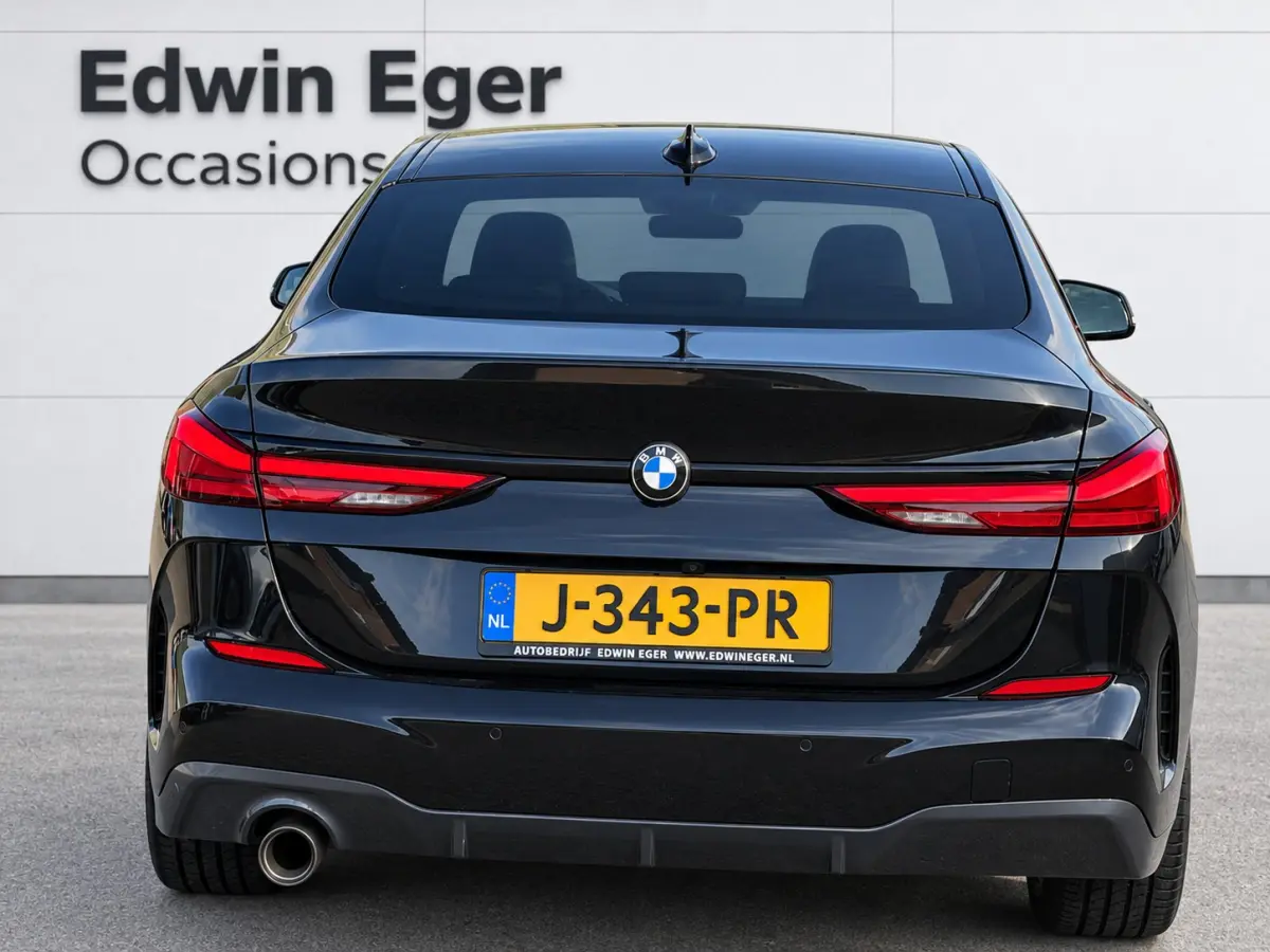 218i High Executive, M SPORT PAKKET | Apple Carplay/Android | Cruise control | Led | Climate contr. | Live Cockpit Plus