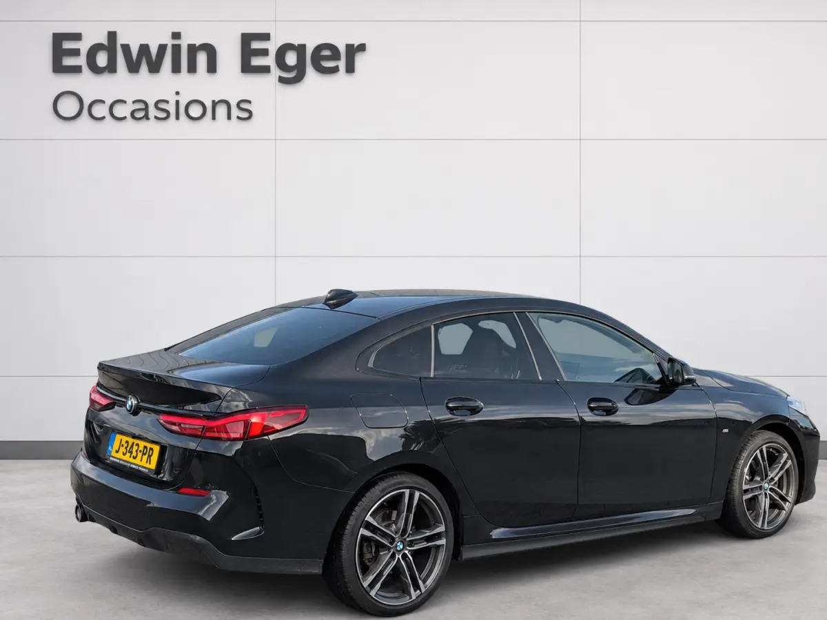 218i High Executive, M SPORT PAKKET | Apple Carplay/Android | Cruise control | Led | Climate contr. | Live Cockpit Plus