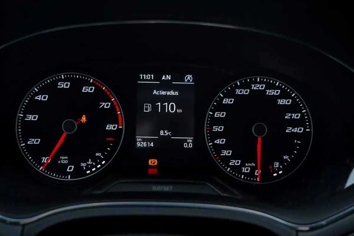 1.0 TSI Style Launch Edition / Upgrade Comfort / Carplay / NL Auto / Getint Glas / DAB+