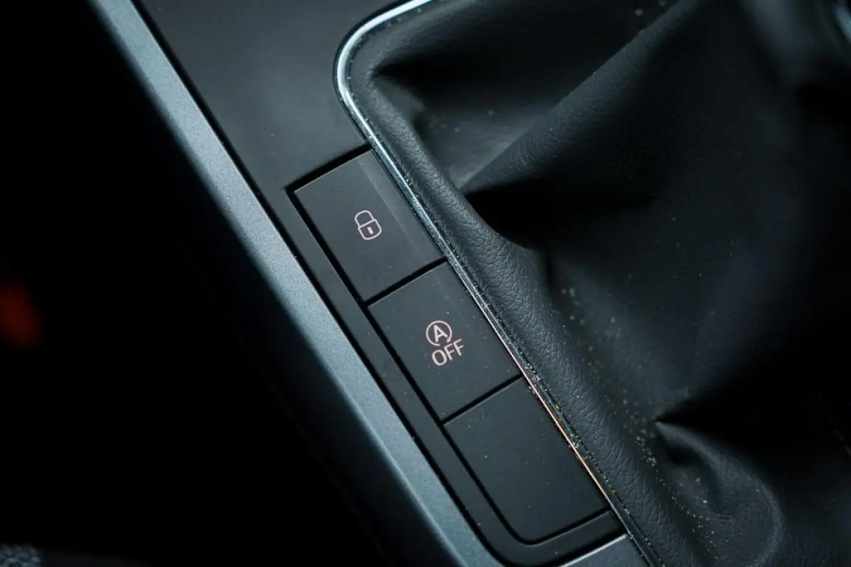 1.0 TSI Style Launch Edition / Upgrade Comfort / Carplay / NL Auto / Getint Glas / DAB+