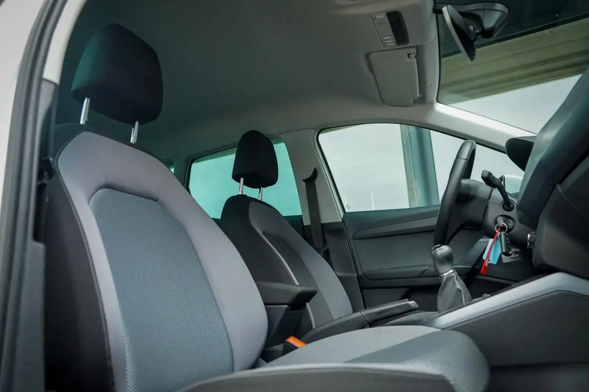 1.0 TSI Style Launch Edition / Upgrade Comfort / Carplay / NL Auto / Getint Glas / DAB+