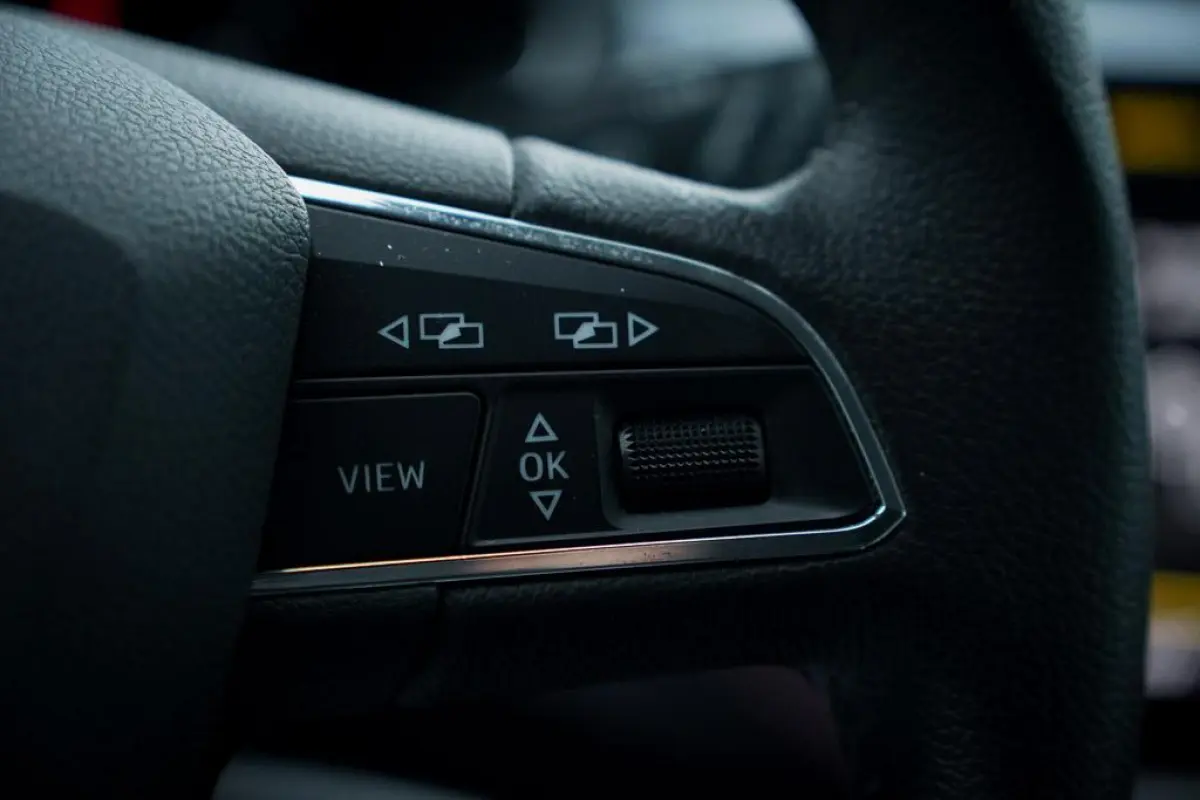 1.0 TSI Style Launch Edition / Upgrade Comfort / Carplay / NL Auto / Getint Glas / DAB+