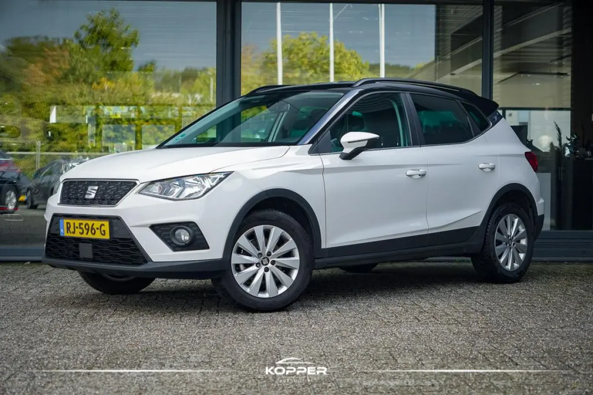 1.0 TSI Style Launch Edition / Upgrade Comfort / Carplay / NL Auto / Getint Glas / DAB+