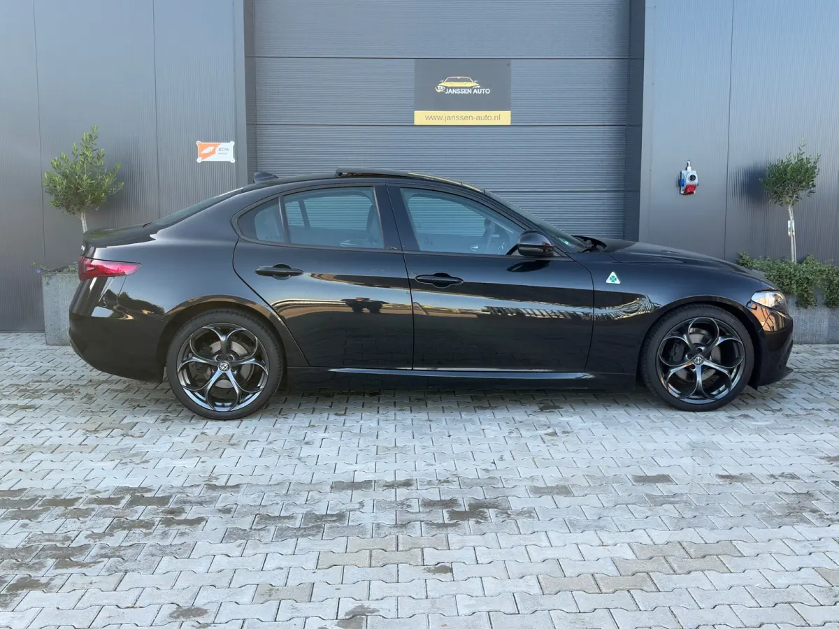 2.0T Super | Leder | Pano | Camera | Stoel en stuurverwarming | Volledig onderhouden