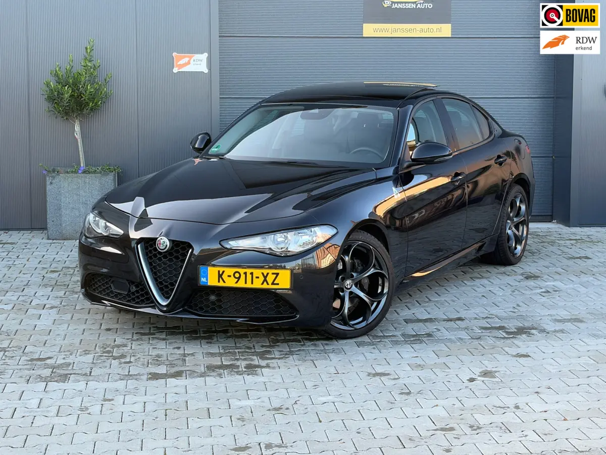 2.0T Super | Leder | Pano | Camera | Stoel en stuurverwarming | Volledig onderhouden