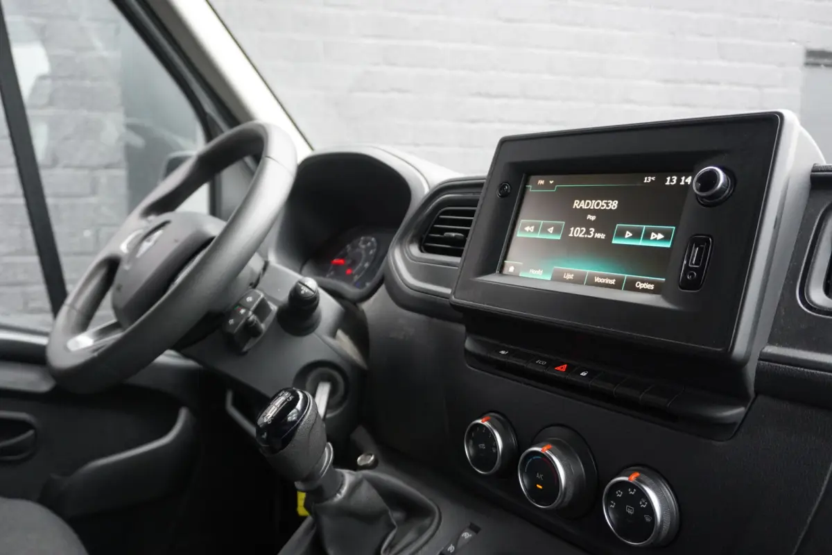 2.3 dCi 135PK L2H2 EURO 6 - Airco - Navi - Cruise - €15.950,- Excl.