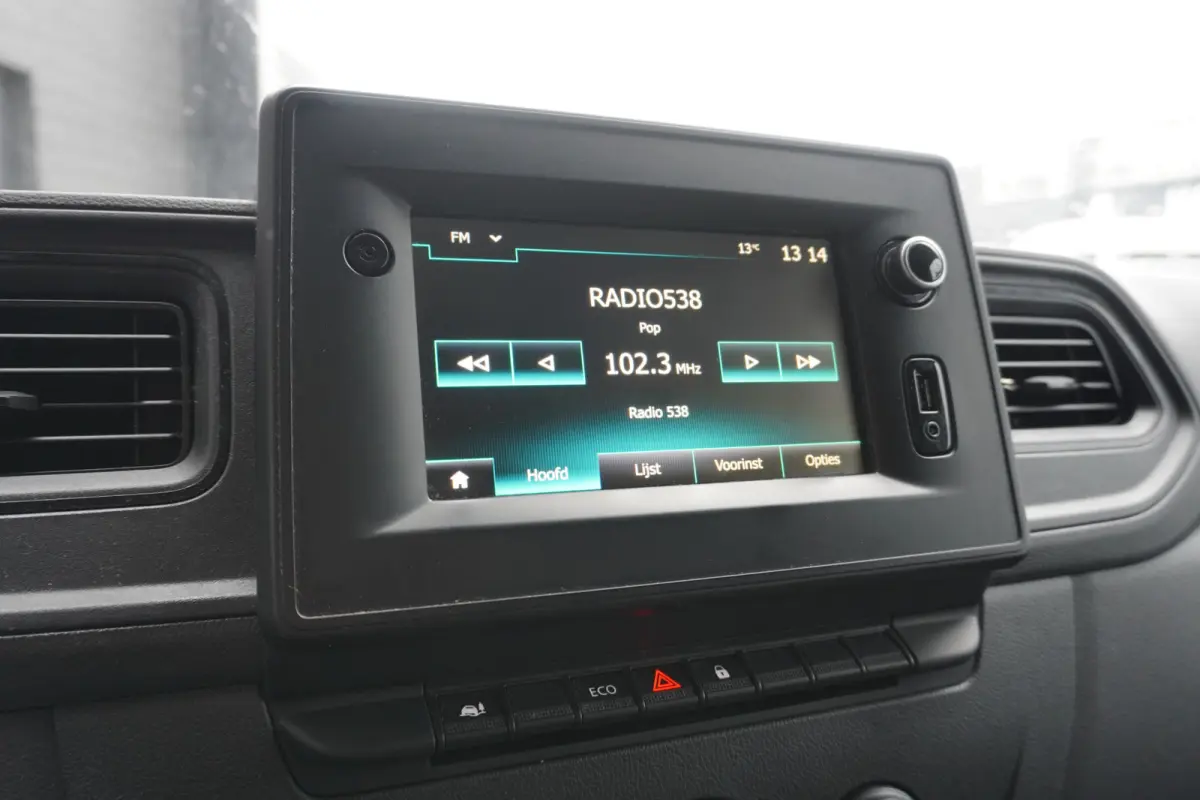 2.3 dCi 135PK L2H2 EURO 6 - Airco - Navi - Cruise - €15.950,- Excl.