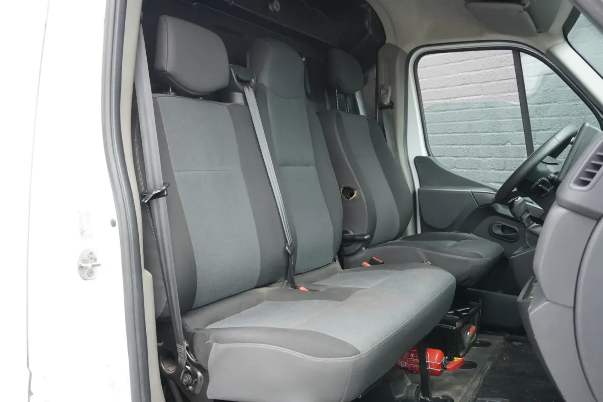 2.3 dCi 135PK L2H2 EURO 6 - Airco - Navi - Cruise - €15.950,- Excl.