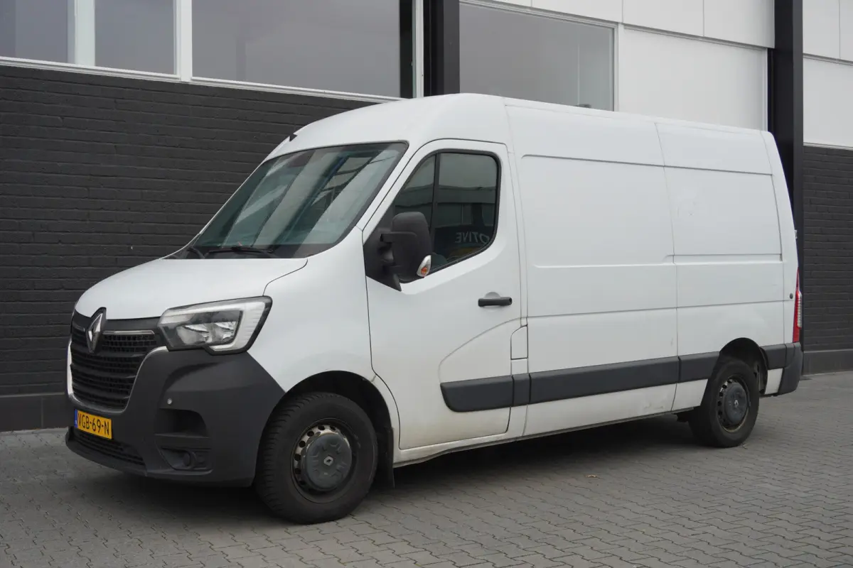2.3 dCi 135PK L2H2 EURO 6 - Airco - Navi - Cruise - €15.950,- Excl.