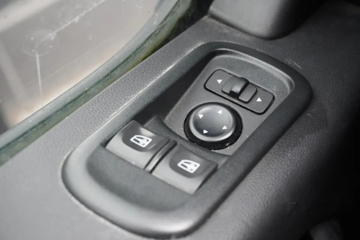 2.3 dCi 135PK L2H2 EURO 6 - Airco - Navi - Cruise - €15.950,- Excl.