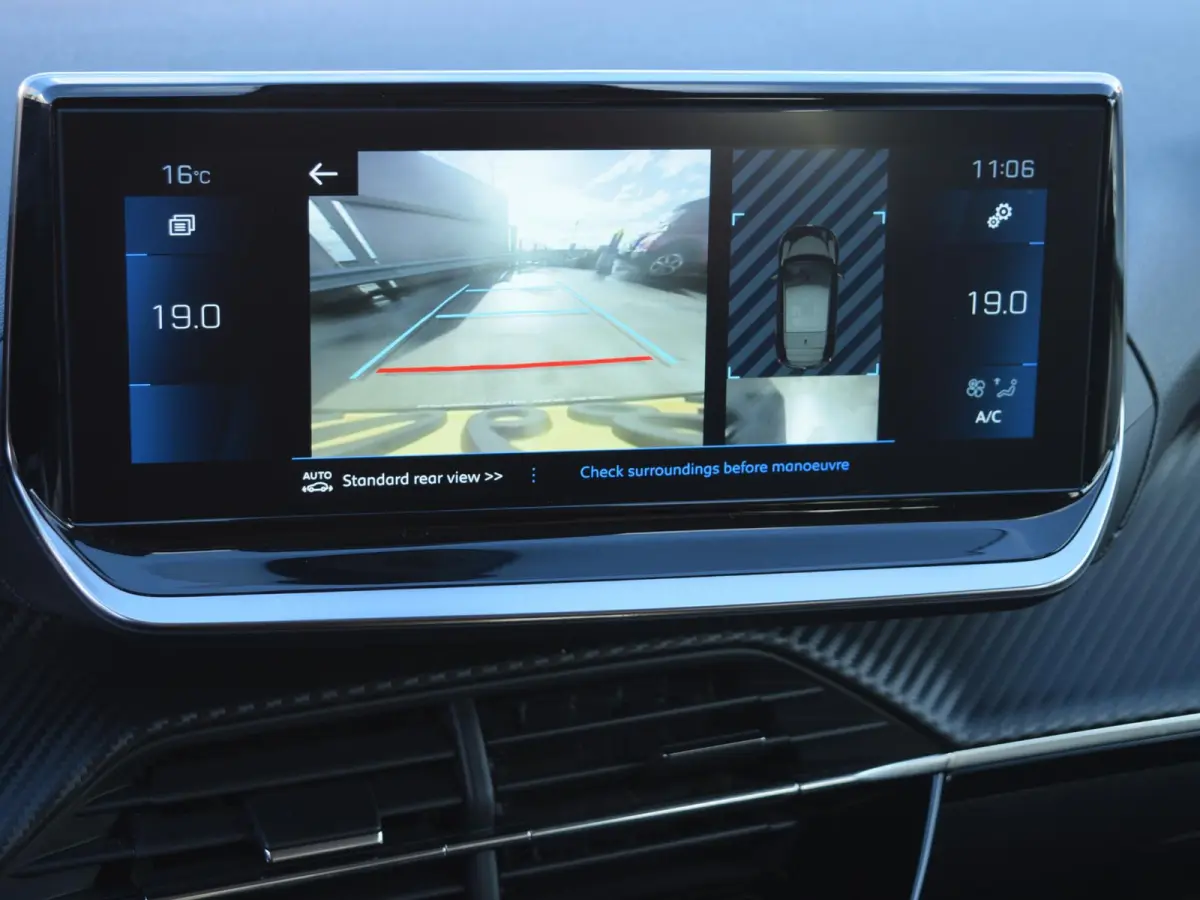 1.2 PureTech Allure Pack Apple Carplay/Android Auto l Navigatie l Camera