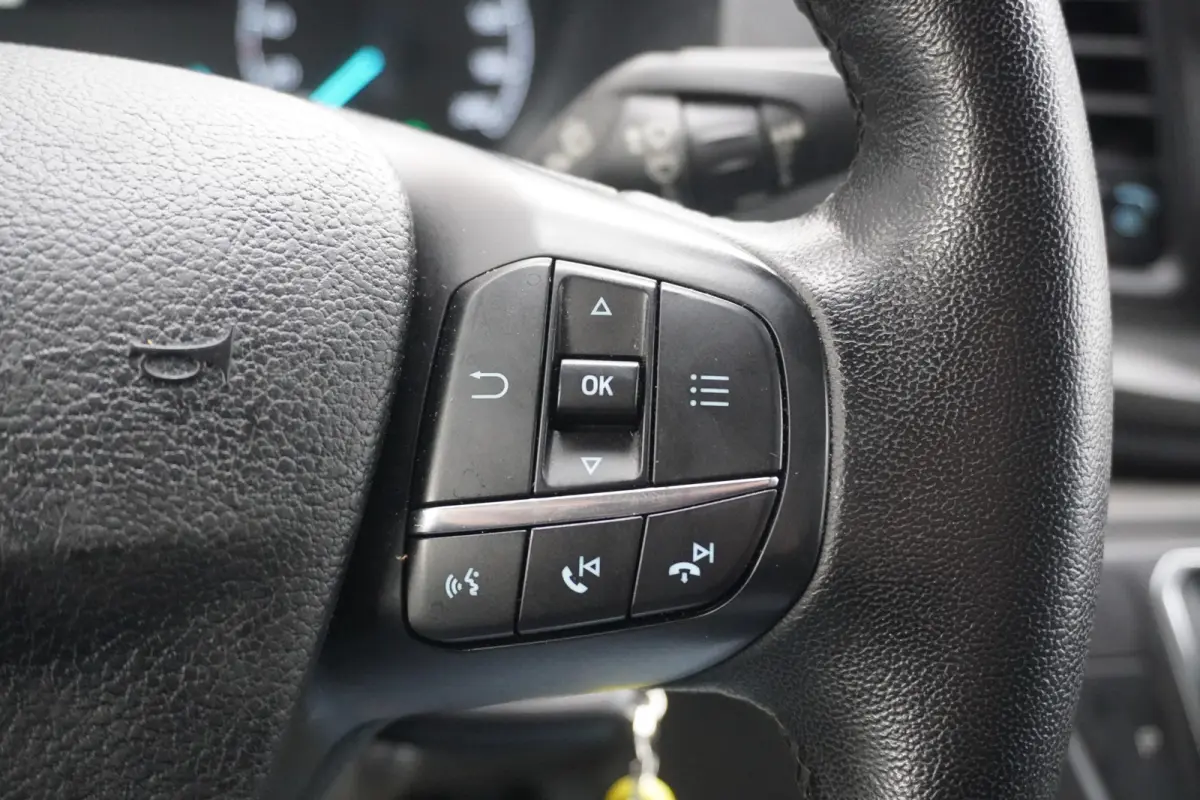 1.0 EcoBoost Hybride Benzine Automaat EURO 6 - Airco - Navi - Cruise - €20.950,- Excl.