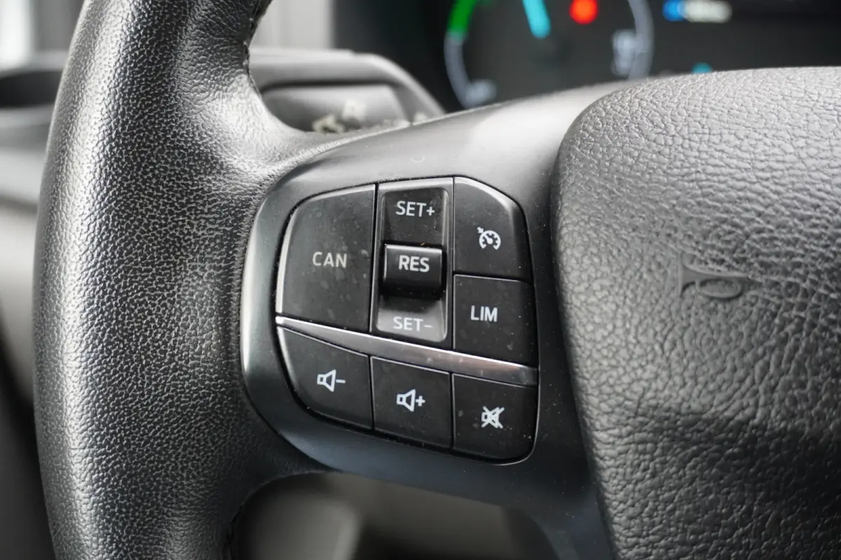 1.0 EcoBoost Hybride Benzine Automaat EURO 6 - Airco - Navi - Cruise - €20.950,- Excl.