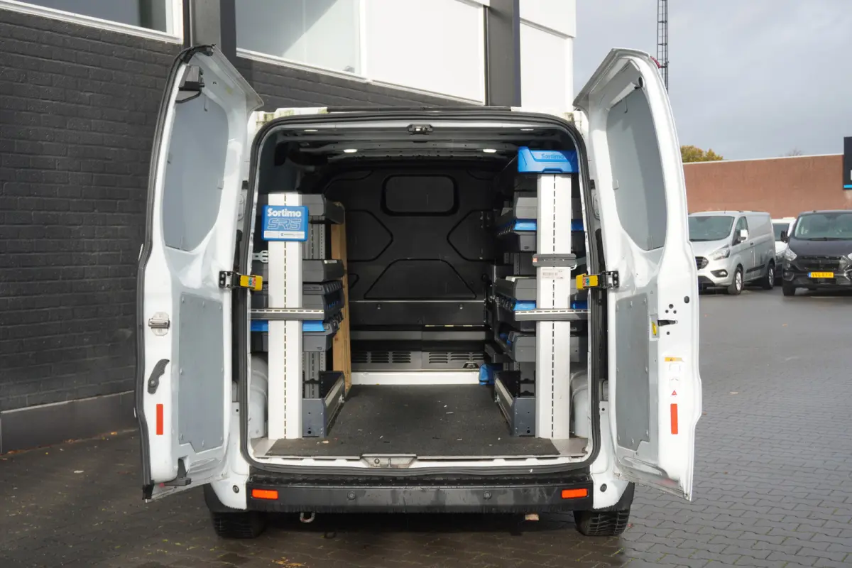 1.0 EcoBoost Hybride Benzine Automaat EURO 6 - Airco - Navi - Cruise - €20.950,- Excl.
