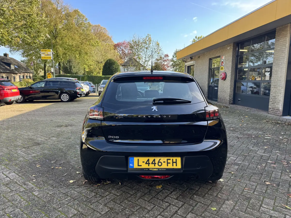 1.2 PureTech Active Airco Navi Carplay