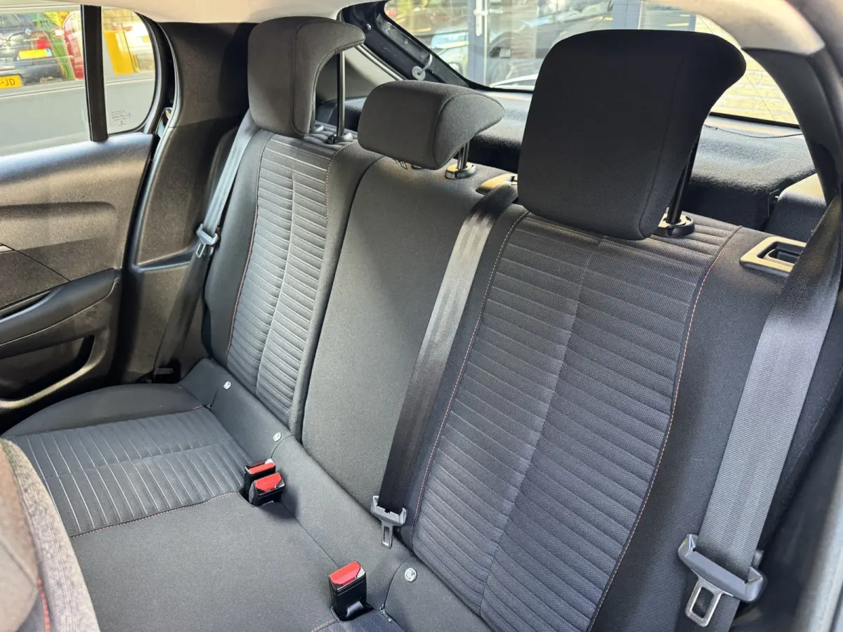 1.2 PureTech Active Airco Navi Carplay