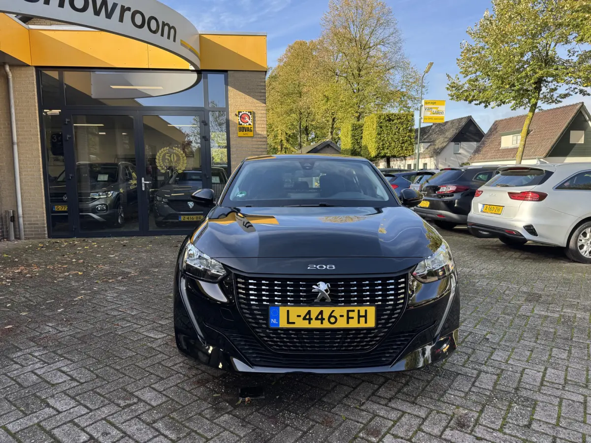 1.2 PureTech Active Airco Navi Carplay