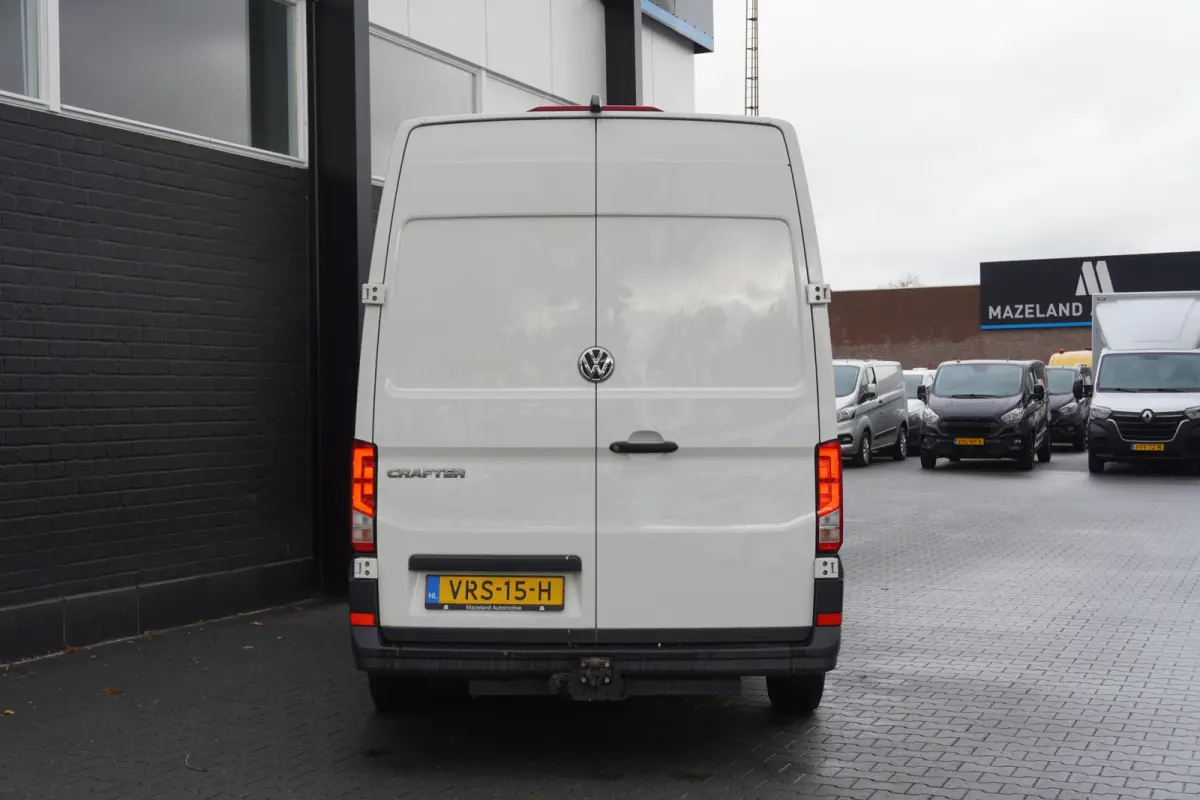 2.0 TDI L3H3 140PK EURO 6 - Airco - Navi - Cruise - €18.950,- Excl.