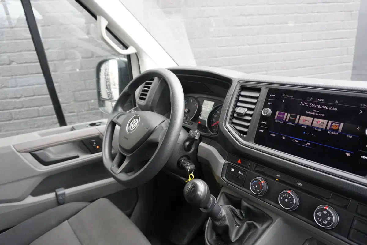 2.0 TDI L3H3 140PK EURO 6 - Airco - Navi - Cruise - €18.950,- Excl.