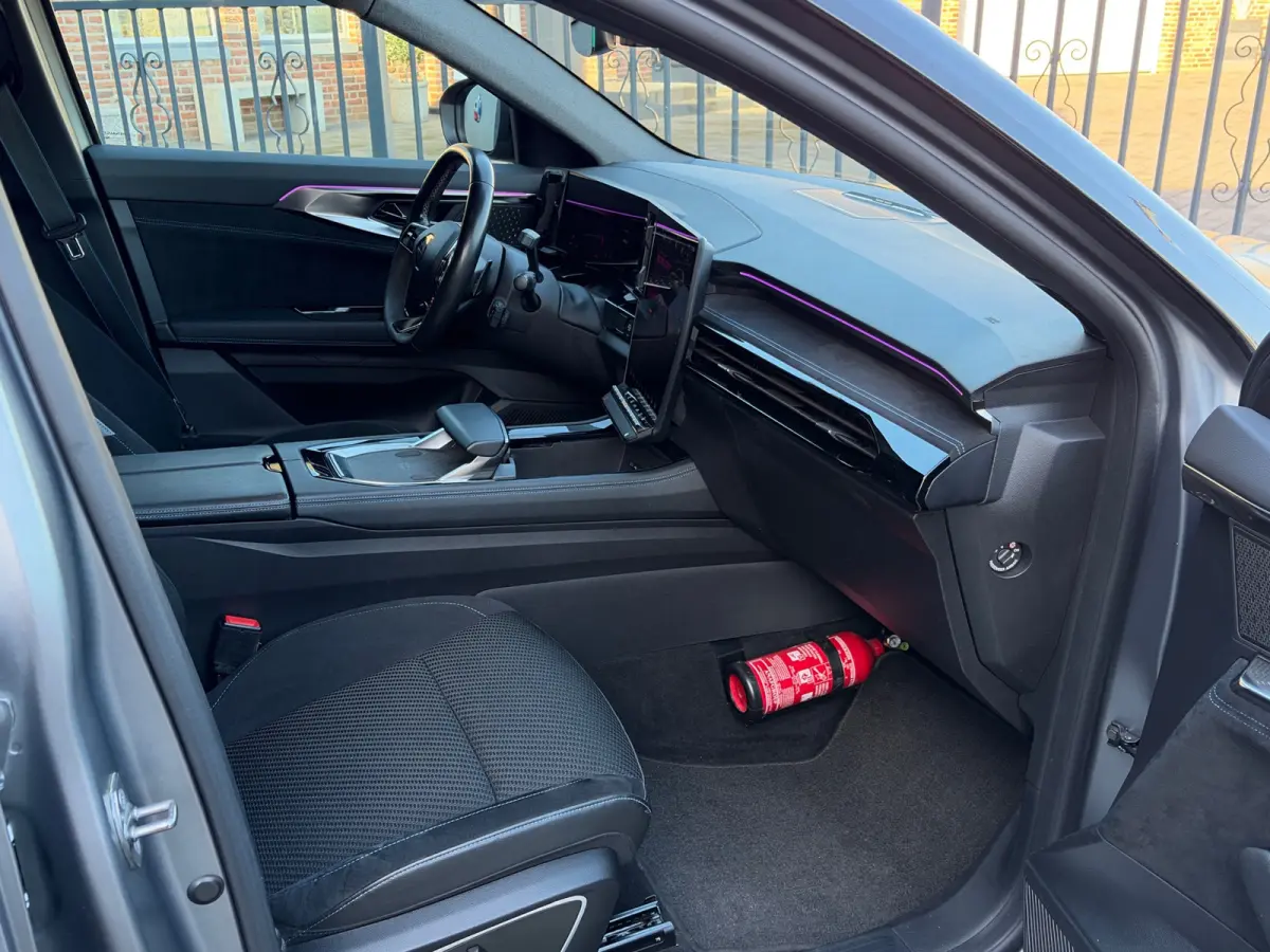 1.2 E-Tech full hybrid 200PK Alpine Esprit | Matgrijs | Harman Kardon | 360 | Memory | ACC | Trekhaak |