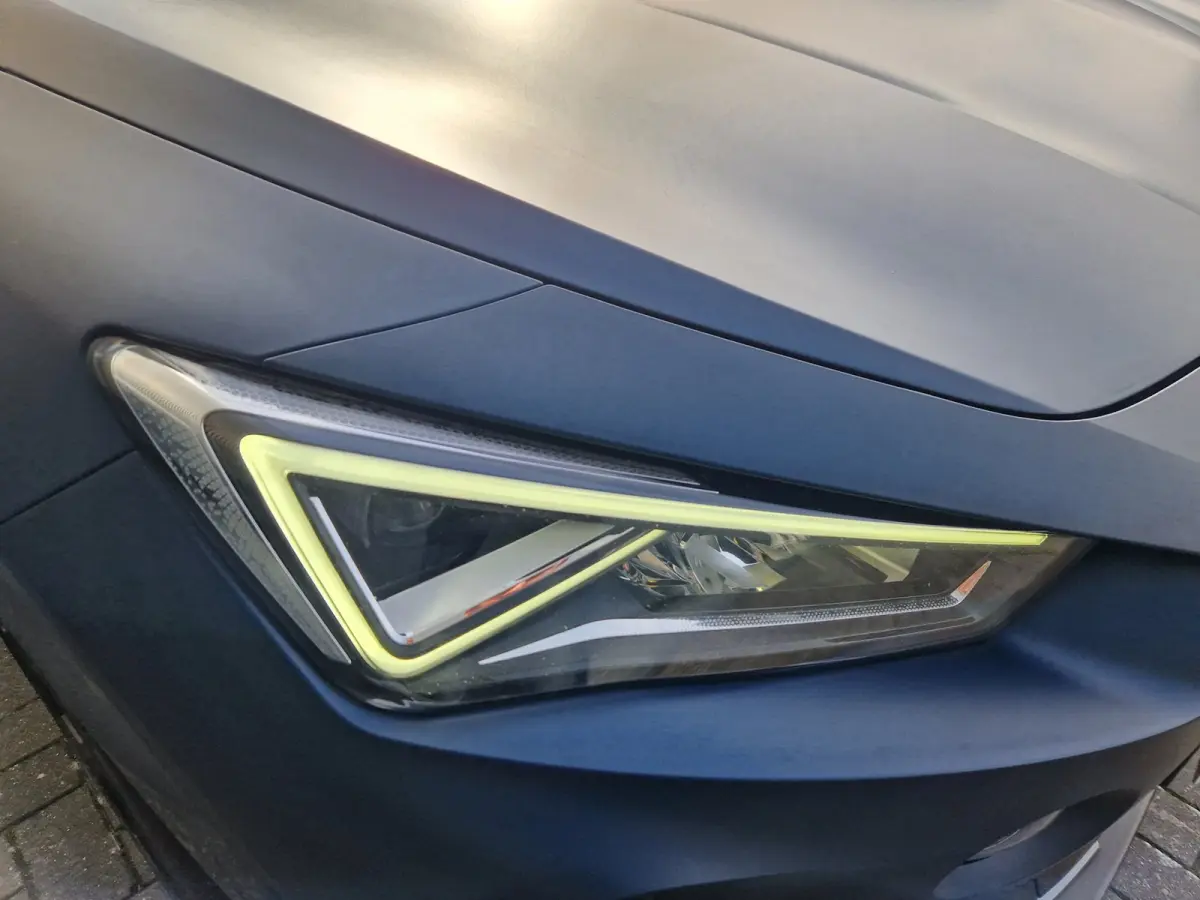 1.4 e-Hybrid VZ Performance 245PK Matblauw