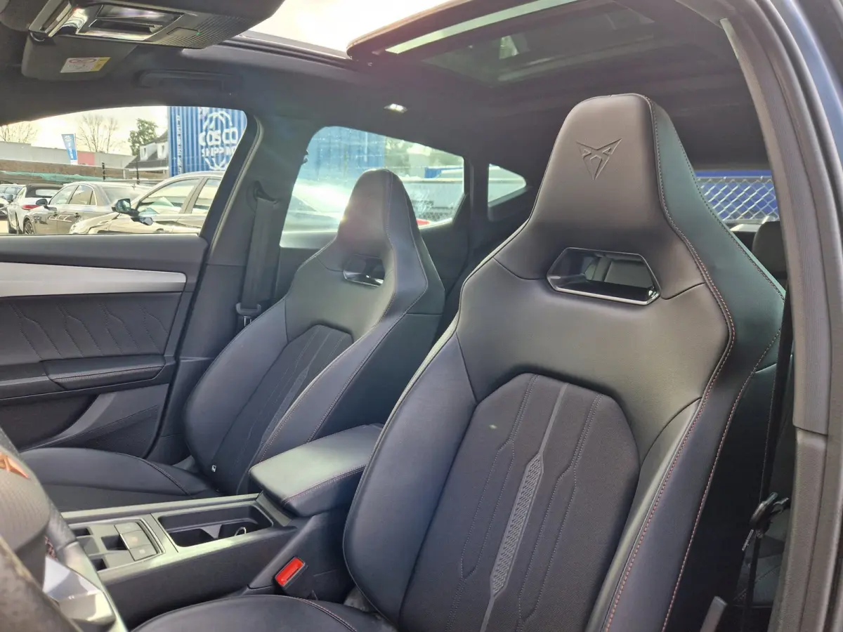 1.4 e-Hybrid VZ Performance 245PK Matblauw